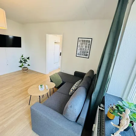 Aday - Solsortvej 1 * Randers