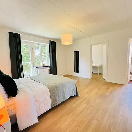 Aday - Solsortvej 1 *