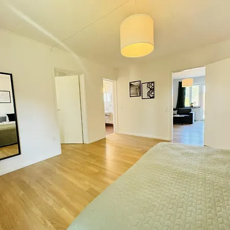 Aday - Solsortvej 1 * Randers